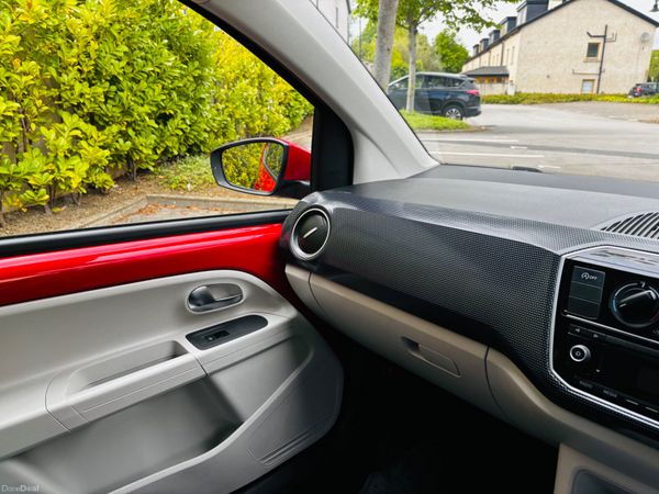 2018 182 VOLKSWAGEN UP 1.0 MPI AUTOMATIC 387645748