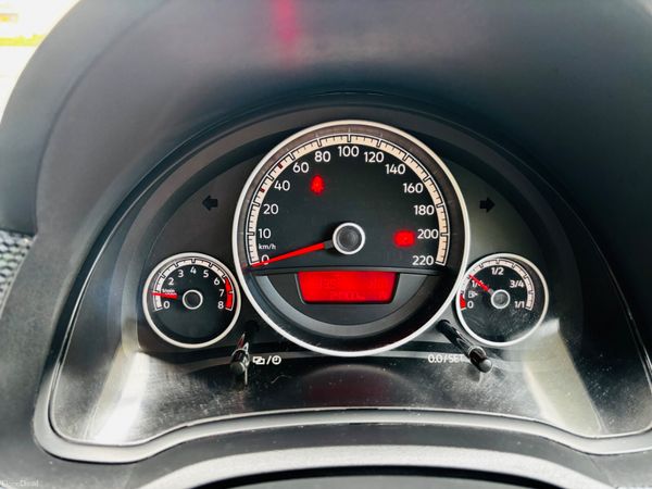 2018 182 VOLKSWAGEN UP 1.0 MPI AUTOMATIC 387645750