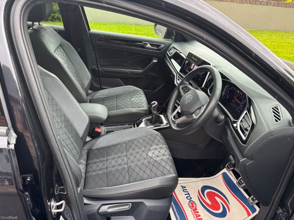 T-ROC  R-LINE 2.0 TDI only 34000kms with Pan Roof 387667330