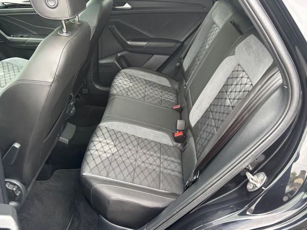 T-ROC  R-LINE 2.0 TDI only 34000kms with Pan Roof 387667338