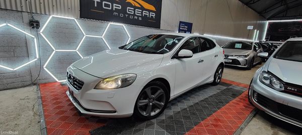 2013 Volvo V40 1.6 Petrol Automatic 387685252