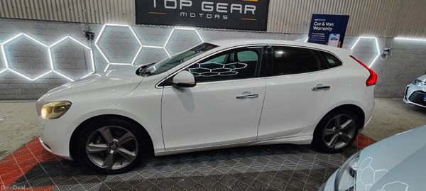 2013 Volvo V40 1.6 Petrol Automatic 387685264