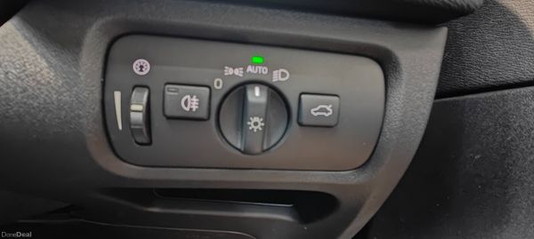 2013 Volvo V40 1.6 Petrol Automatic 387685300
