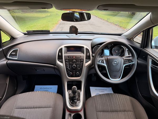 Opel Astra 2011 Diesel 387689152