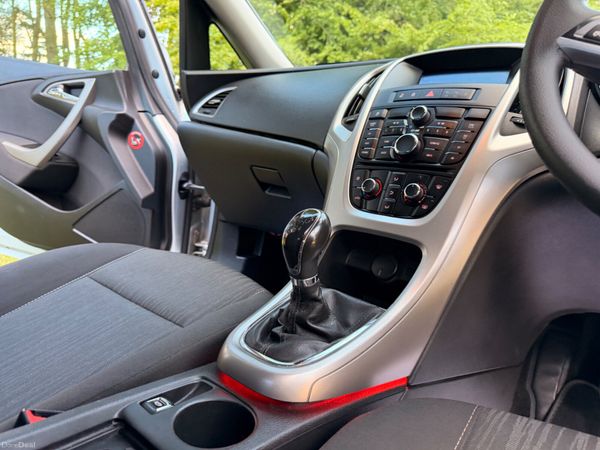 Opel Astra 2011 Diesel 387689162