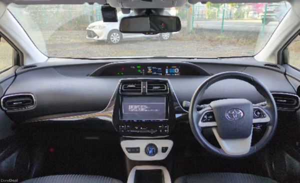 172- Toyota Prius 1.8 Petrol Hybrid 387690972