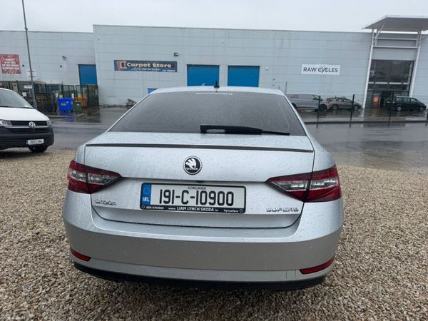 Skoda Superb 2019 Ambition model 387606520