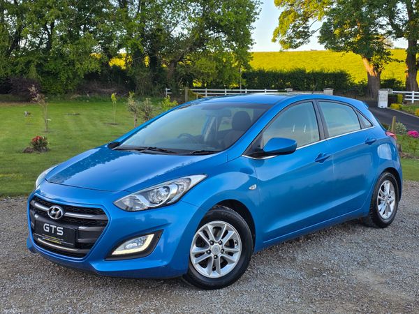Hyundai i30 2016 387621718