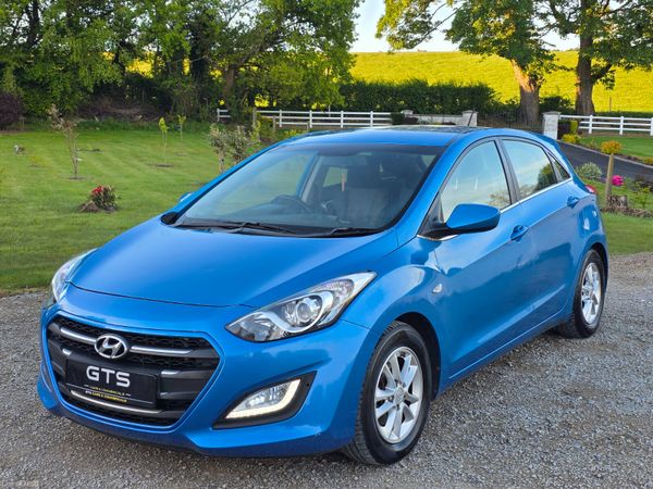 Hyundai i30 2016 387621724