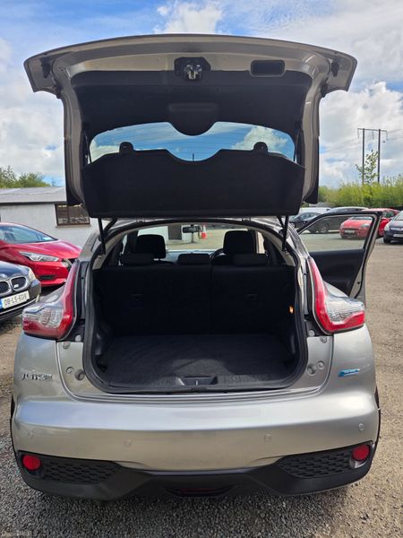 Like New Low Mileage Nissan Juke 387622158