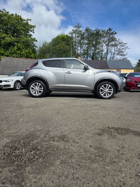 Like New Low Mileage Nissan Juke 387622136