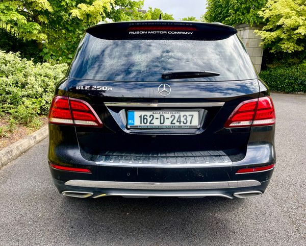 162  Mercedes-Benz GLE 250d Auto – Luxury SUV 387638372