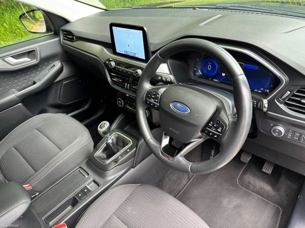 2021 Ford Kuga 1.5 diesel Titanium Model!! 387638880