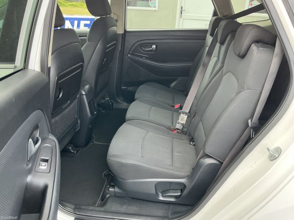 2016 KIA CARENS SEVEN SEATER ONLY 150,000 KMS 387749120