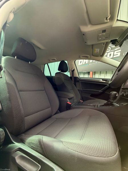 2019 (192) VW Golf 2.0 Diesel - Automatic! 387754388
