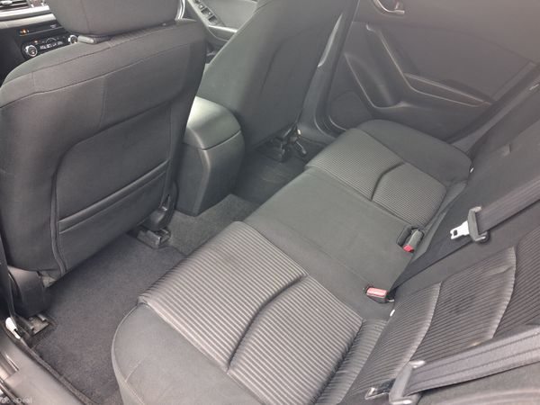 141 Mazda Mazda3 2.2D Sport 387758904