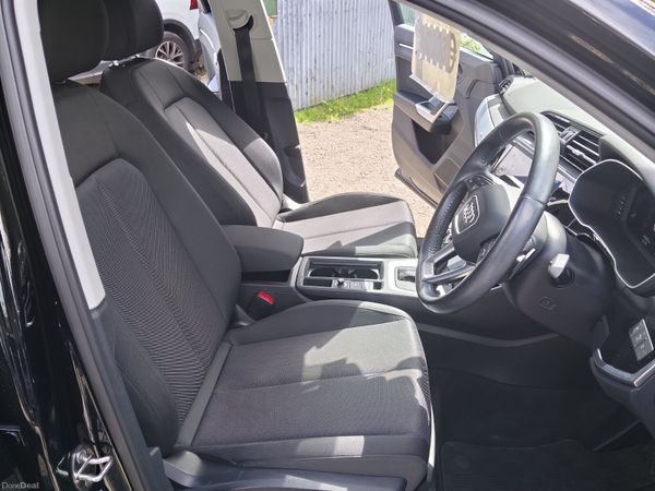Audi Q3 **LOW KMS** 387788610