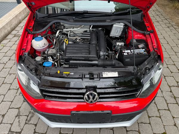 Volkswagen Polo Cross 2017 387726204