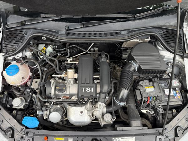 Volkswagen Polo 2013 387729842
