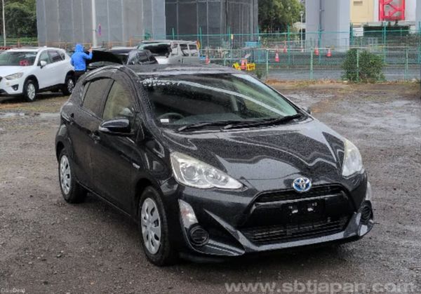 2015 Toyota Aqua 1.5 Petrol Hybrid 387731938