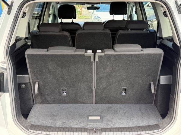 2016 Volkswagen Touran 7 seater Automatic 387843590