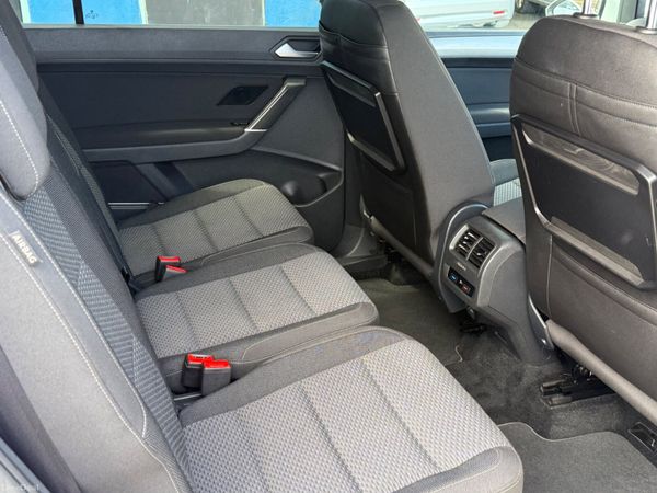 2016 Volkswagen Touran 7 seater Automatic 387843592