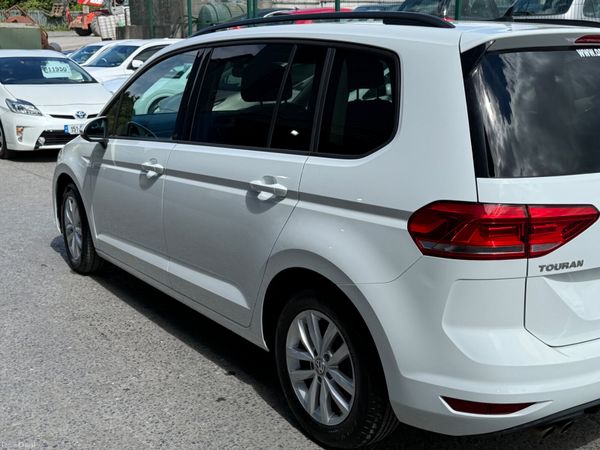 2016 Volkswagen Touran 7 seater Automatic 387843594