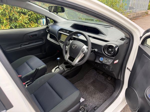 Toyota Aqua 2015 Hybrid 387844794