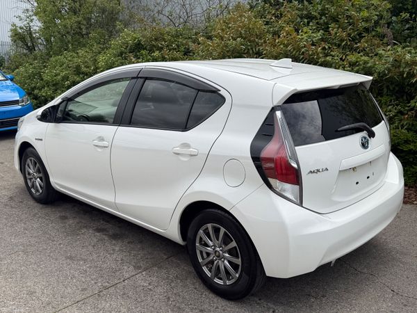 Toyota Aqua 2015 Hybrid 387844816