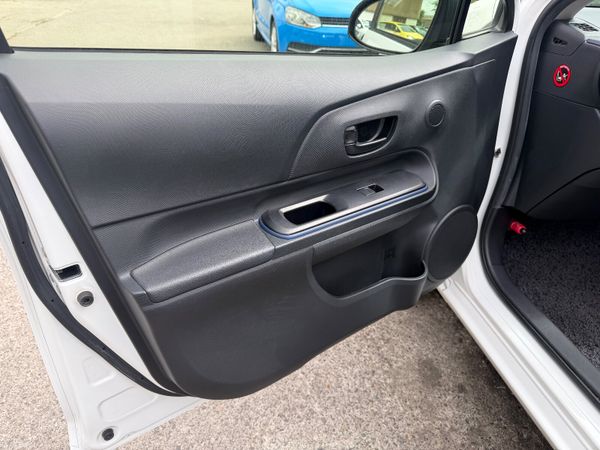 Toyota Aqua 2015 Hybrid 387844824