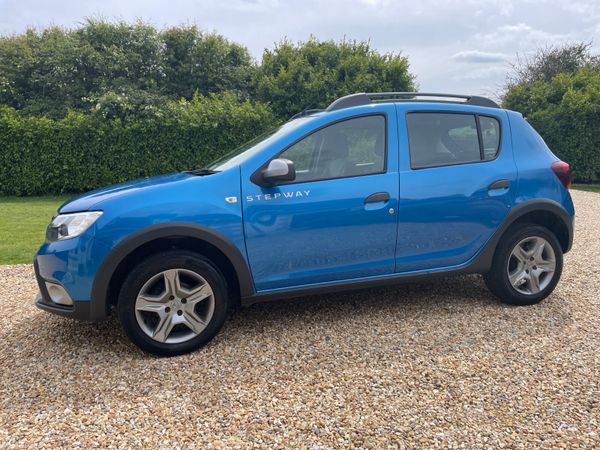 Dacia Sandero Stepway 2017 387859042