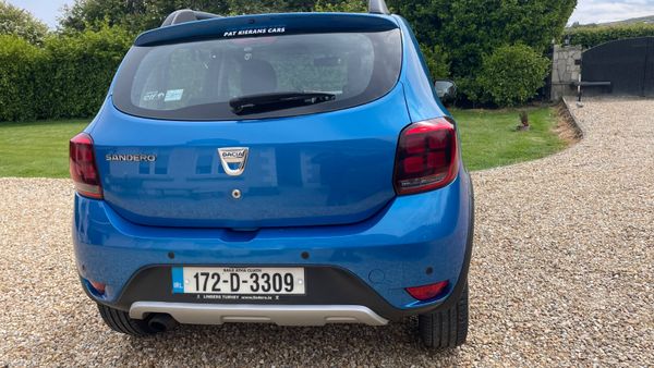 Dacia Sandero Stepway 2017 387859062