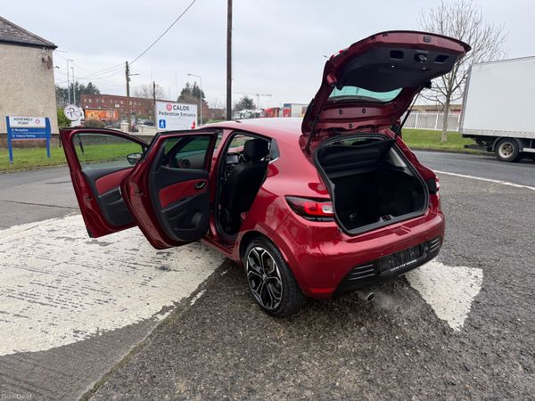 RENAULT CLIO 2018 1.2 PETROL AUTO HIGH SPEC 387820610