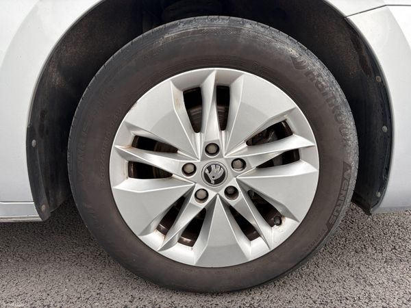 2022 (222) Skoda Octavia SE Tech 2.0 TDI 387831272