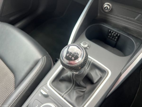 2017 (172) Audi Q2 S Line 1.6 TDI 387831888