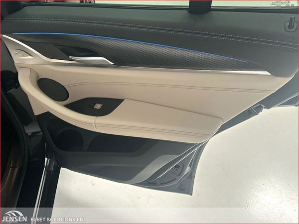 BMW iX3 80 kWh M Sport Pro 387837376