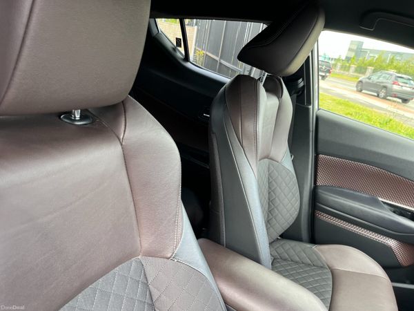 TOYOTA C-HR 2018, 1.8 HYBRID AUTO HIGH SPEC 387943538