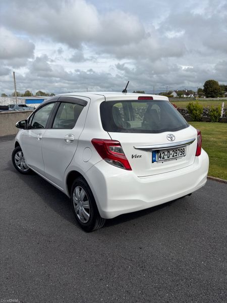 Toyota Vitz 2014 387958184