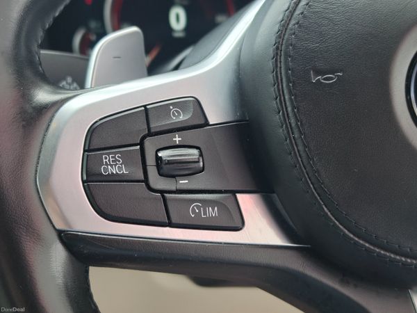 BMW 5-Series 2018 M- SPORT 387978656