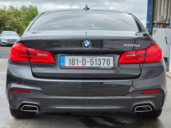BMW 5-Series 2018 M- SPORT 387978632