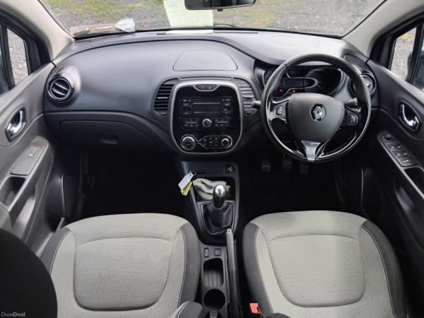 Renault Captur 2016 Low KMs 387912628
