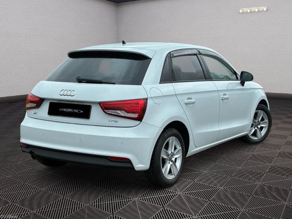 Audi A1  *Automatic* 387916810