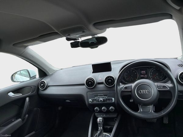 Audi A1  *Automatic* 387916832