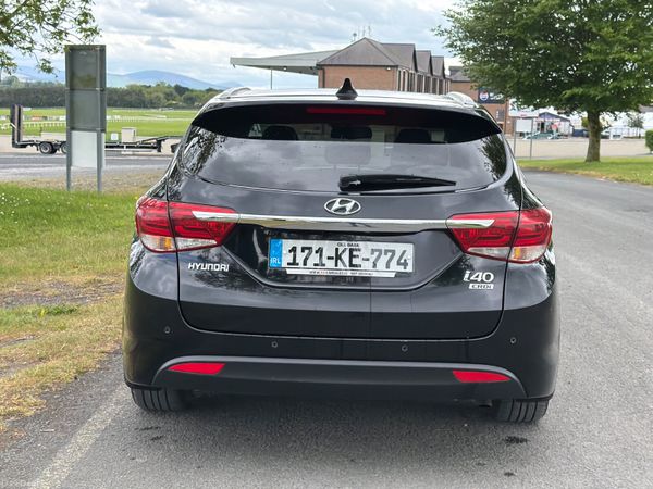 Hyundai i40 2017 comfort plus Low Mileage 388046772