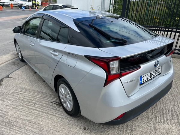 TOYOTA PRIUS 2020, 1.8 HYBRID AUTO LOW KMS 388069276