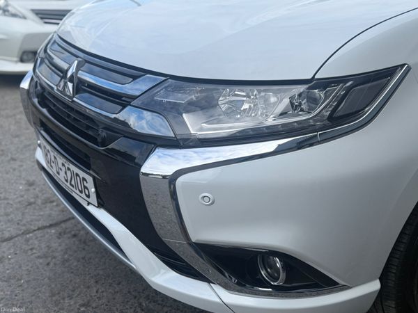 2018 Mitsubishi Oulander Phev G / Premium Package 388075034