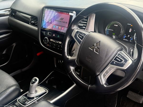 2018 Mitsubishi Oulander Phev G / Premium Package 388075038