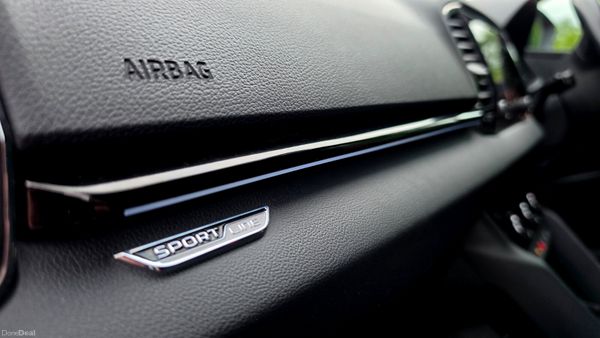 🔥 2019 Skoda Karoq SportLine 1.6TDI 388094726