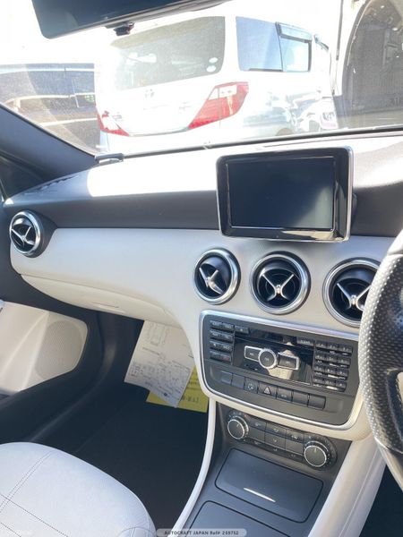 Mercedes Benz A180 Sports Petrol 388094836