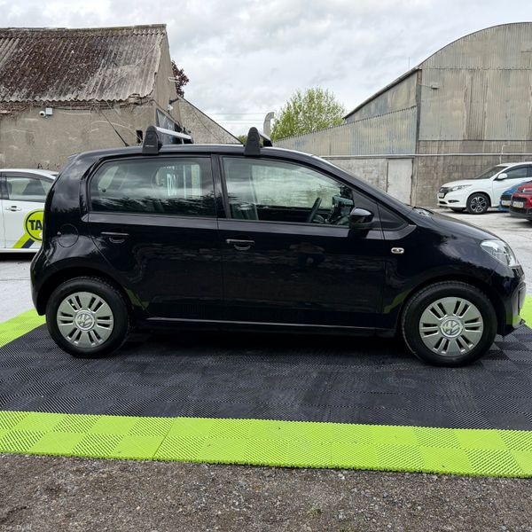 Volkswagen up! 2013 Automatic 388099350